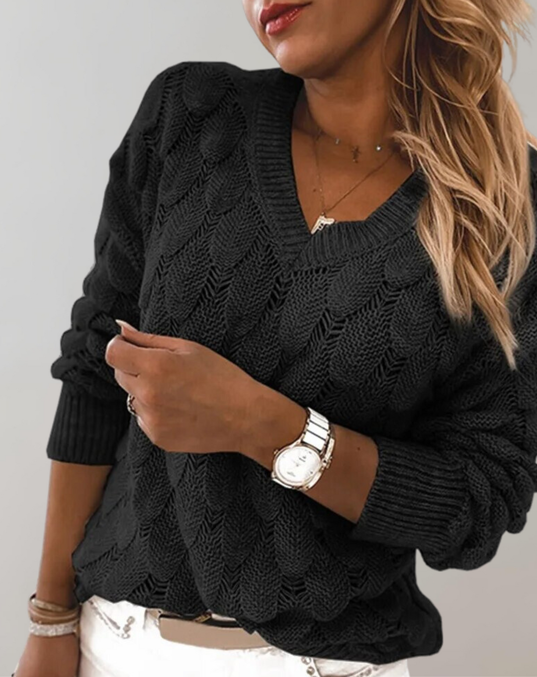 BB - Women's Sweater with Long Sleeves
