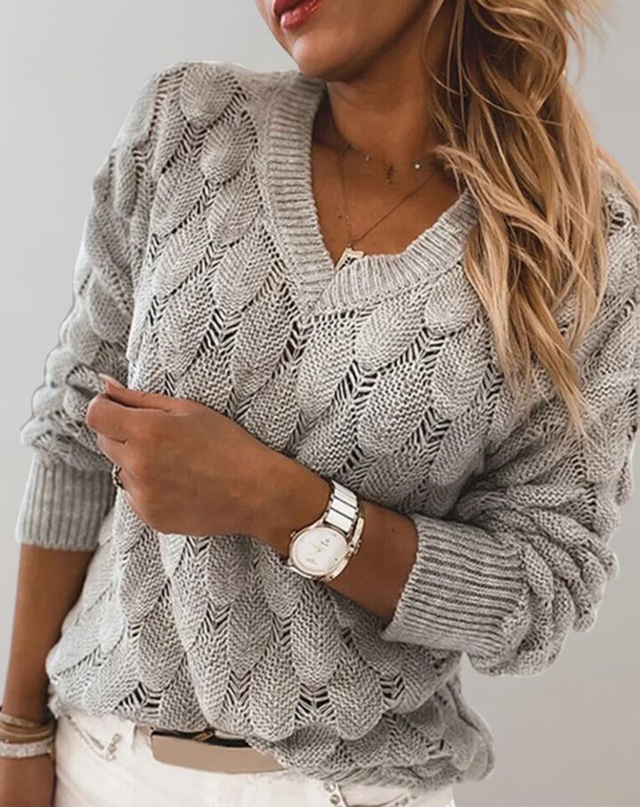 BB - Women's Sweater with Long Sleeves