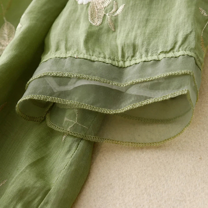 BB™ | Embroidered blouse
