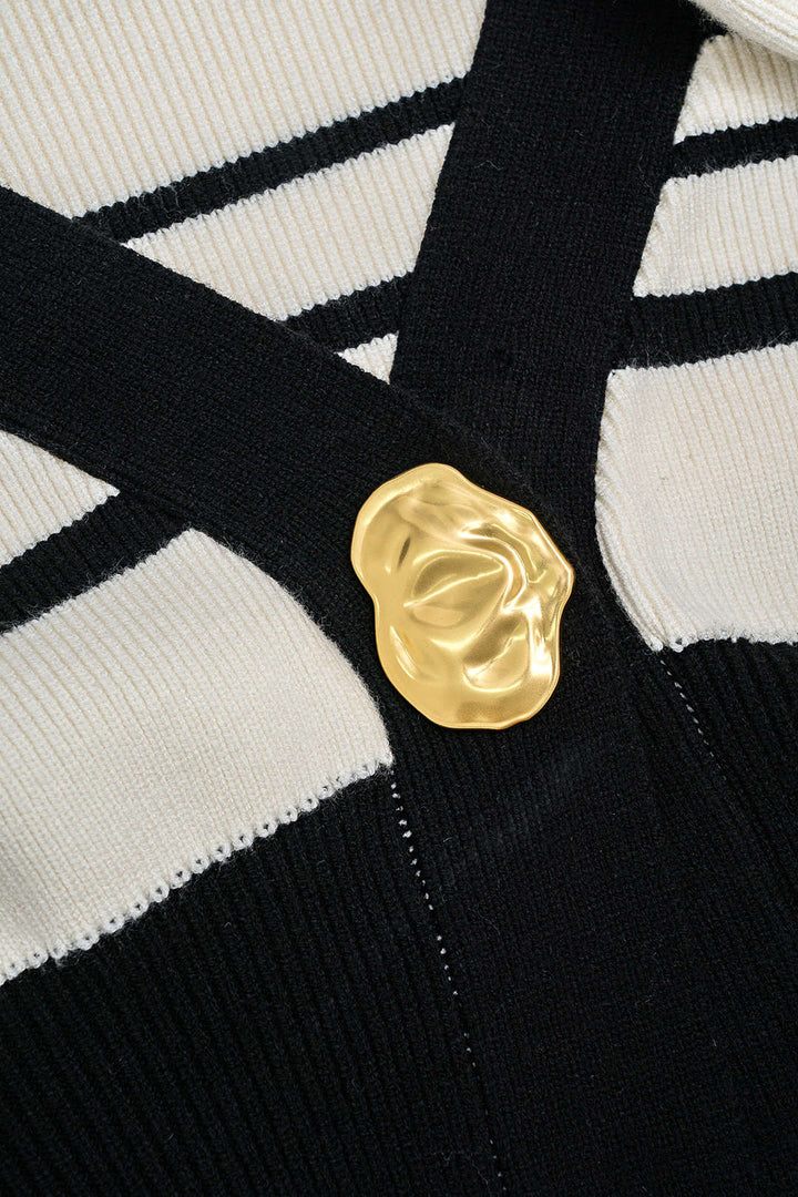 BB™ | Contrast Knit Metallic Button Cardigan